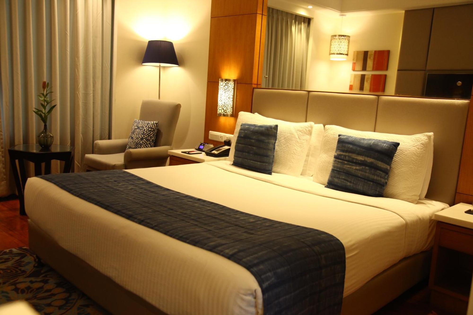 גורגאון The Place Gurugram, A Member Of Radisson Individuals מראה חיצוני תמונה